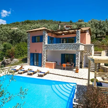 Sleeps 6 Pool Air Con Wifi T604923 *