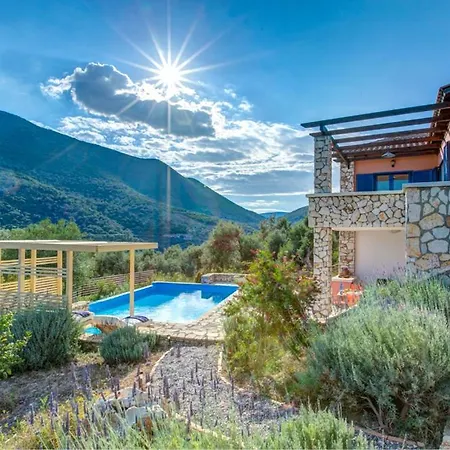 Sleeps 6 Pool Air Con Wifi T604923 سيفوتا
