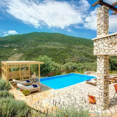فيلة Sleeps 6 Pool Air Con Wifi T604923 *