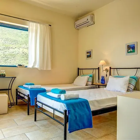Sleeps 6 Pool Air Con Wifi T604923 * سيفوتا