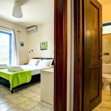 Sleeps 6 Pool Air Con Wifi T604923 فيلة