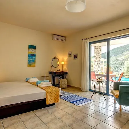 فيلة Sleeps 6 Pool Air Con Wifi T604923