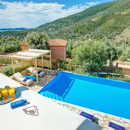 Sleeps 6 Pool Air Con Wifi T604923 *
