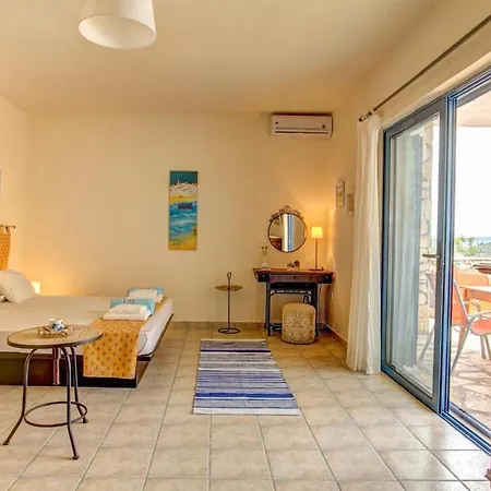 فيلة Sleeps 6 Pool Air Con Wifi T604923 *