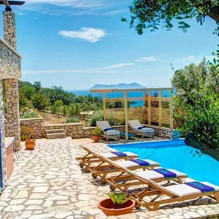 فيلة Sleeps 6 Pool Air Con Wifi T604923